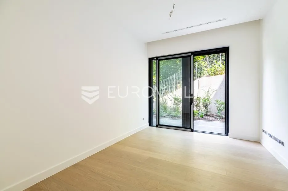 tuškanac, kraljevec, četverosoban stan na 1. katu 193 m² novogradnja - slika 5