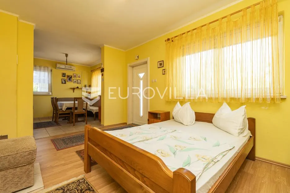 pelješac, sreser, kuća s dvorištem - slika 8