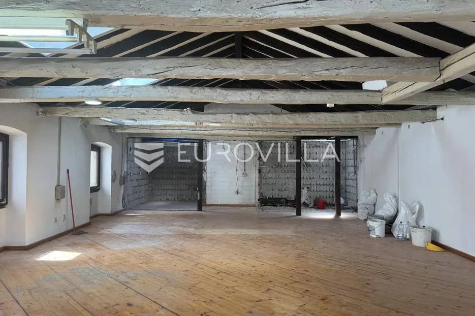 istra, rovinj, poslovni prostor 100 m² prvi red do mora, 1. kat, visoki stropovi, pogled more - slika 10
