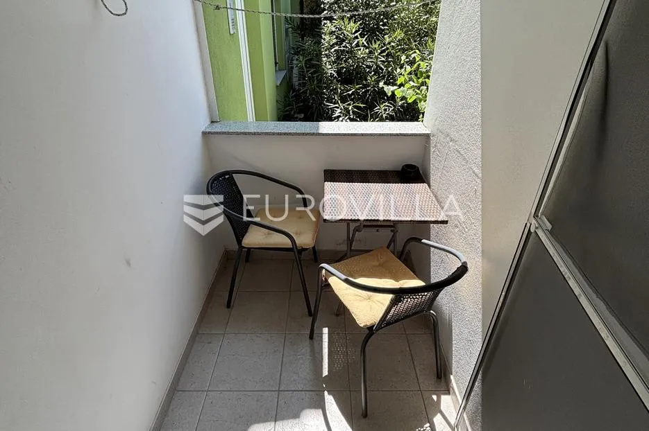 medulin, apartmanska kuća sa sedam stanova na mirnoj lokaciji - slika 28