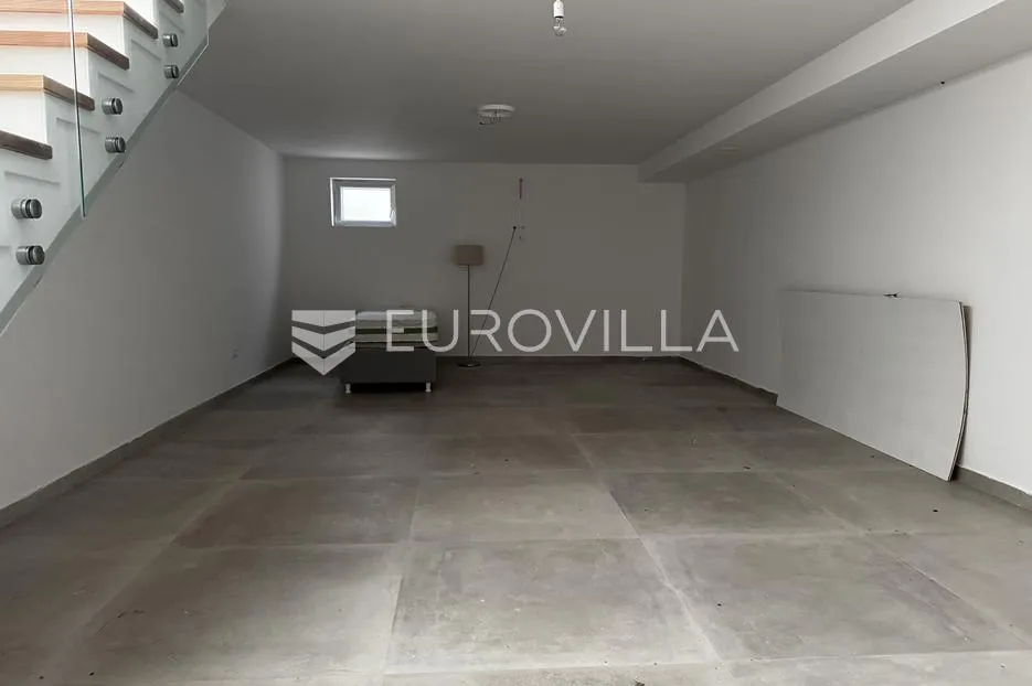 istra, poreč, luksuzna kuća 150m od mora - slika 16