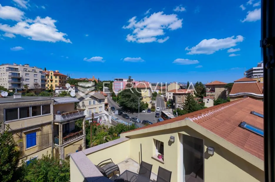 opatija, centar, prekrasna samostojeća kuća s bazenom i konobom, 140m od mora - slika 26
