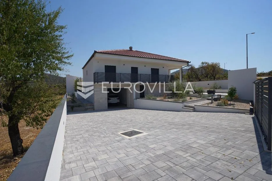 zadar, polača, prekrasna villa s bazenom na mirnoj lokaciji - slika 3