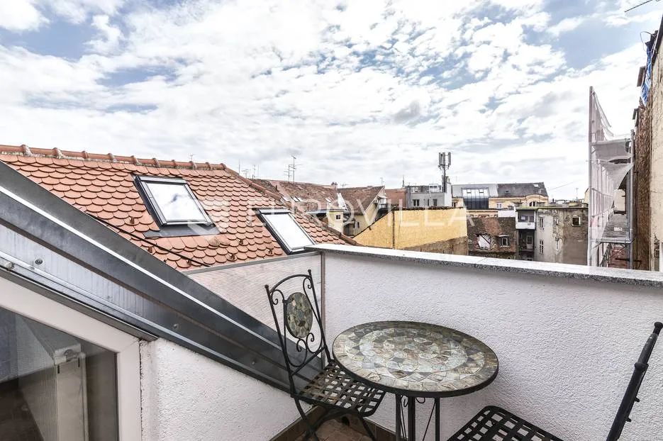 zagreb, cvjetni trg, četverosoban dvoetažan stan - slika 14