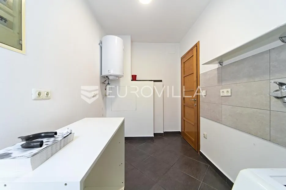 osijek, gornji grad, najam, dvoetažni stan uredi 243 m² zatvorenog prostora - slika 14
