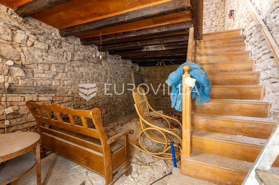 istra, bale, kamena kuća u srcu mjesta za adaptaciju - slika 2