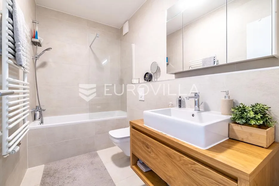 zagreb, vrbani prekrasan četverosoban stan s terasom 112 m² i dva garažna mjesta - slika 7