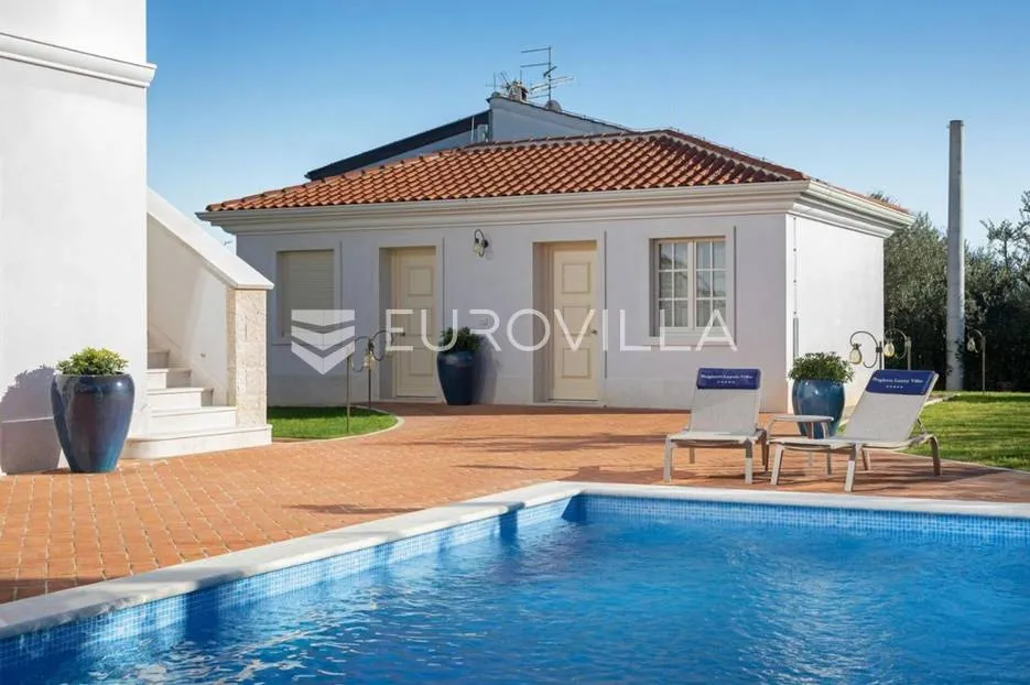 istra, vabriga, ekskluzivna, unikatna vila bezvremenske ljepote 338 m² - slika 22