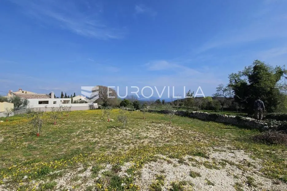 marčana, kavran, građevinsko zemljište s pravomoćnom građevinskom dozvolom, pogled more, 673 m² - slika 3