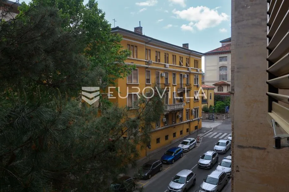 rijeka, centar, novouređen stan površine 51 m², prvi najam - slika 10
