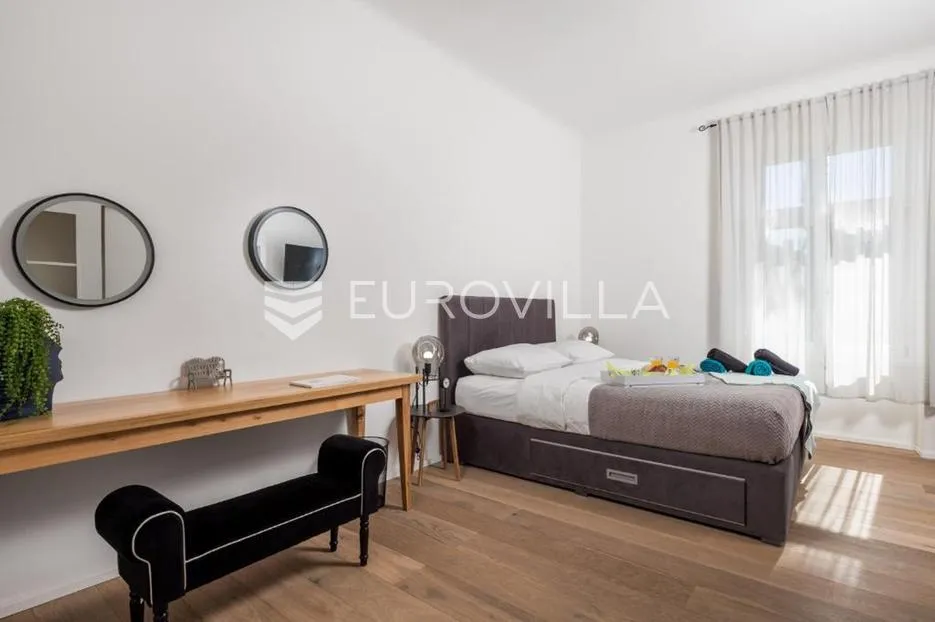 opatija, centar, najam, moderan trosoban stan od 80 m² s pogledom na more i vrtom - slika 13