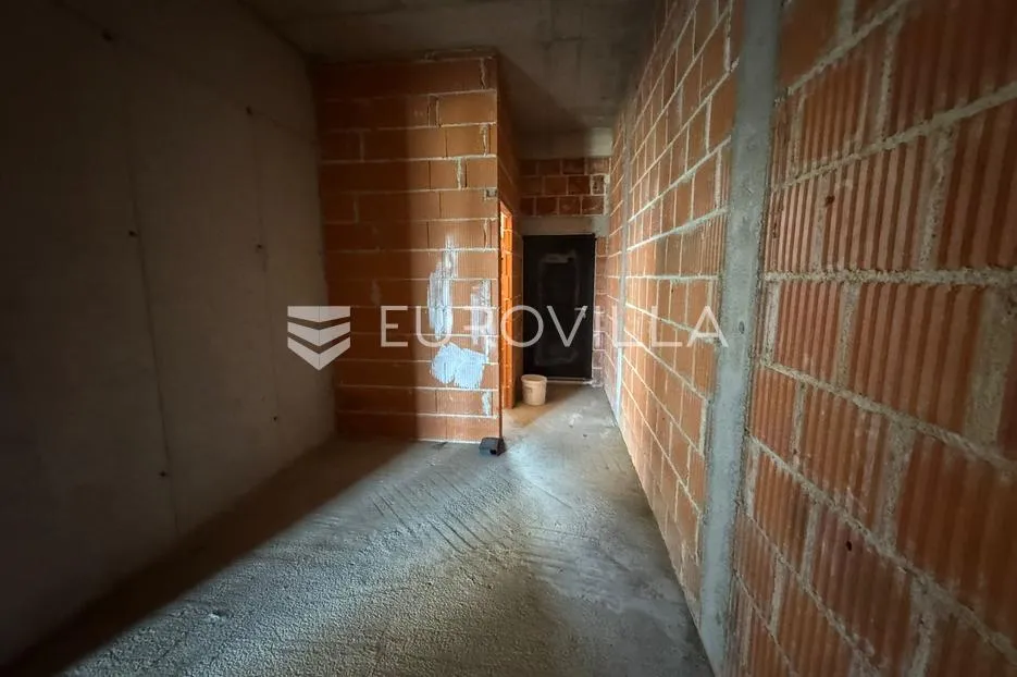 zagreb ilica atraktivan poslovni prostor, ulični lokal 215 m² terasa 95 m² 6 parkirnih mjesta - slika 18