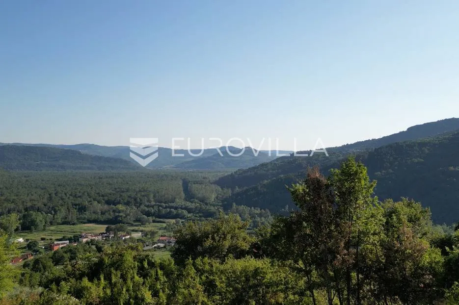 istra, motovun, građevinsko zemljište s pogledom na povijesne gradove - slika 3