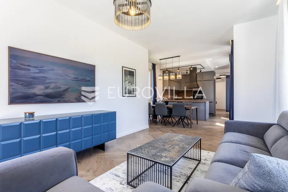 vodice, luksuzna vila s bazenom, novogradnja, parcela 480 m² - slika 16
