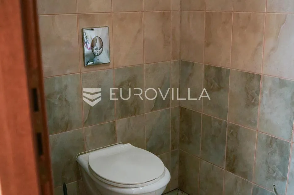 vinkovci, radićev blok, poslovni prostor 459 m² - slika 15