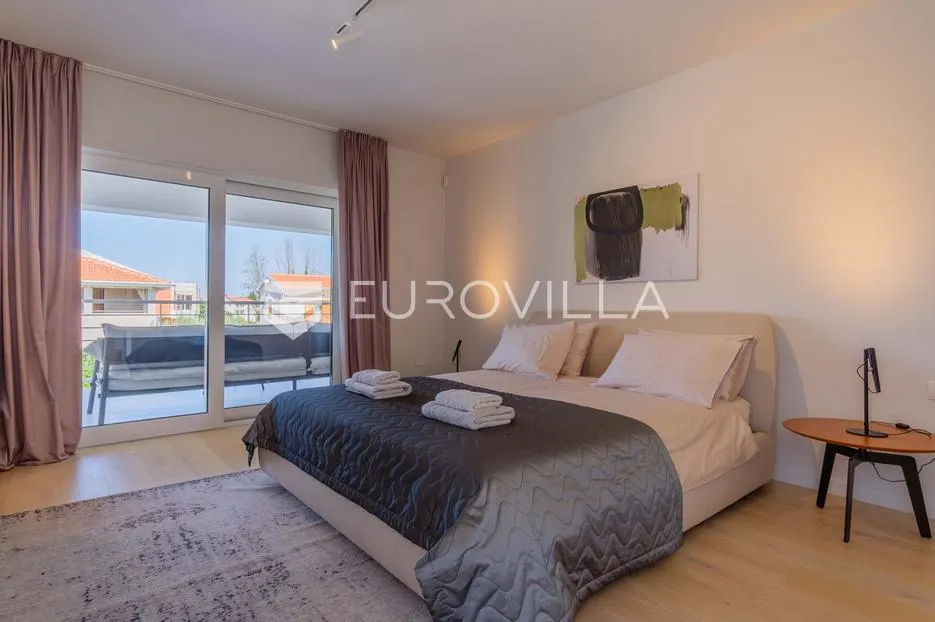 istra, funtana, moderna vila 180 m² s bazenom i privatnim parkingom - slika 16