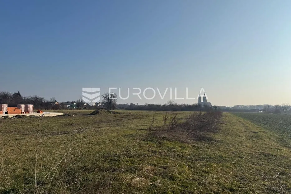 Đakovo, Novo polje, građevinsko zemljište sa 4 građevinske parcele