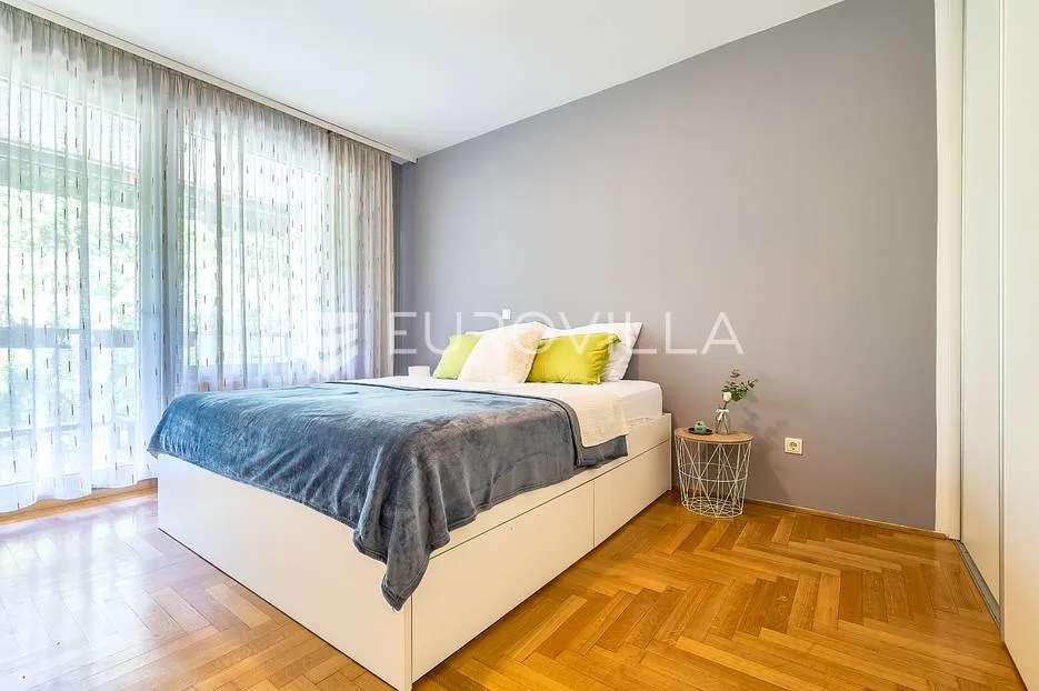 zagreb dubrava dvosoban stan 81 m² s loggiom - slika 6