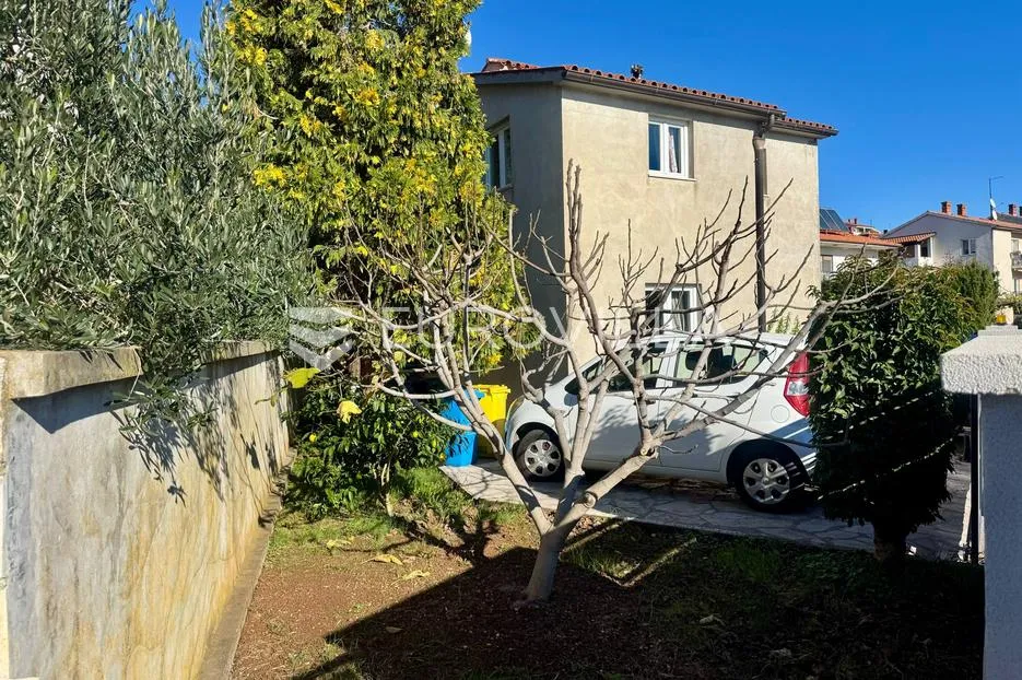 pula, samostojeća kuća s vrtom u blizini centra - slika 2