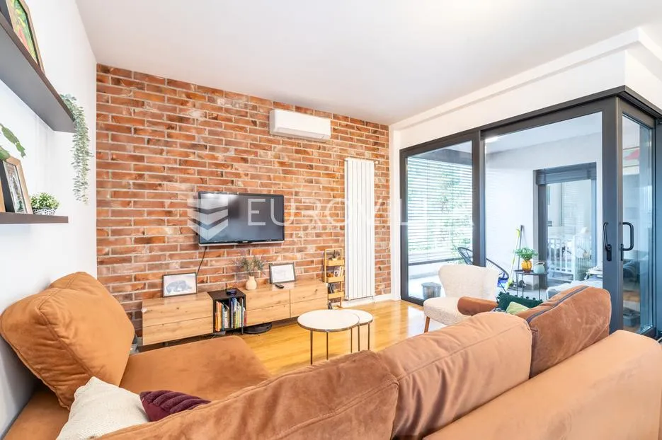 Zagreb, Stenjevec, namješten dvosoban stan 61 m² vanjsko parkirno mjesto