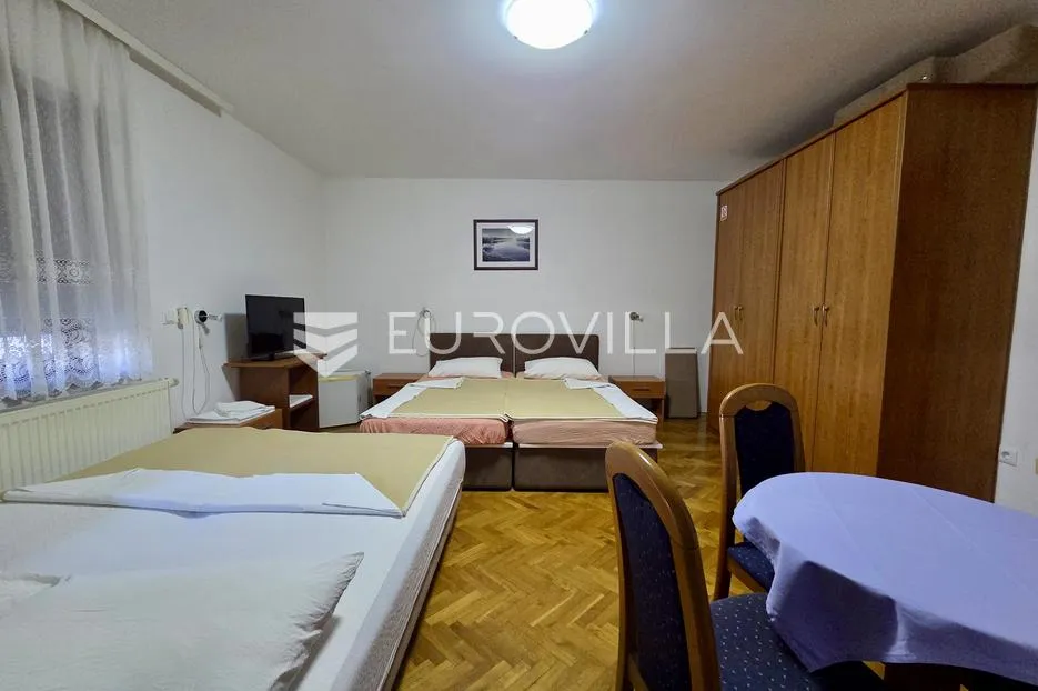 slavonski brod, brodsko vinogorje, pansion sa 20 soba i restoranom, odlična investicijska prilika - slika 17