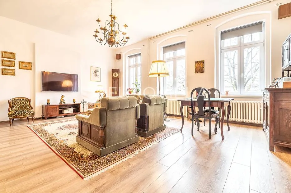 zagreb, centar, marulićev trg, prekrasan građanski stan 165 m² - slika 2