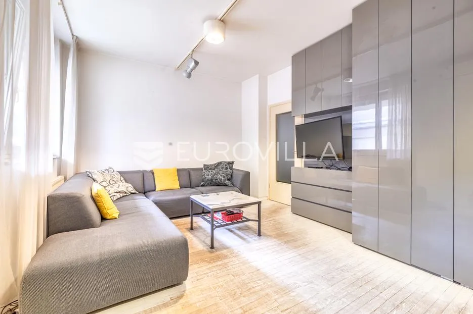 Zagreb, Maksimir, odličan dvosoban stan 53 m² garažno parkirno mjesto