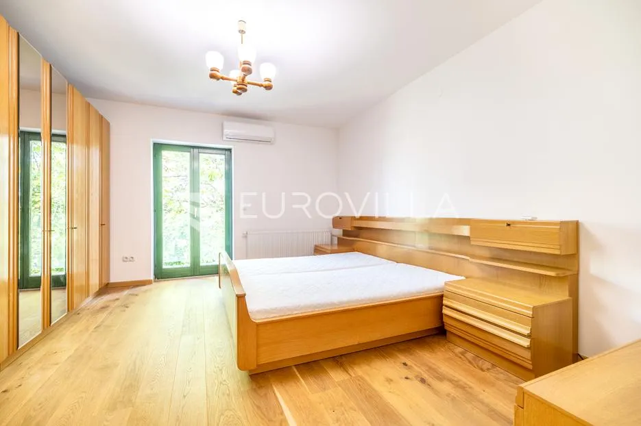 remete, novouređen trosoban stan za najam 137 m² - slika 5