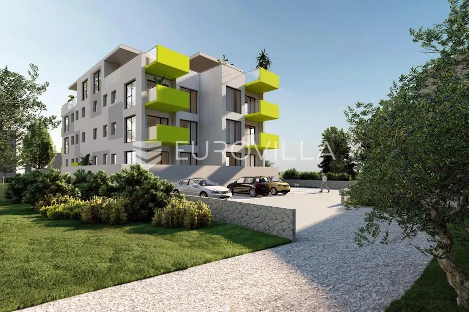 žrnovnica, dvosoban stan južne orijentacije u zgradi na mirnoj lokaciji - slika 3