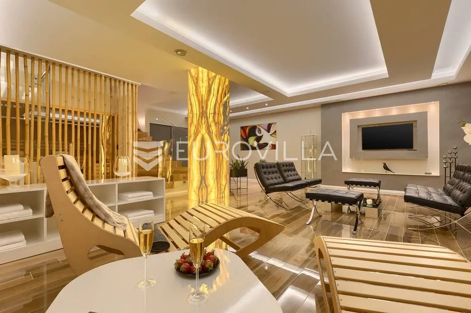 rovinj, rovinjsko selo, prekrasna villa s wellnessom i bazenom, 224 m² - slika 91