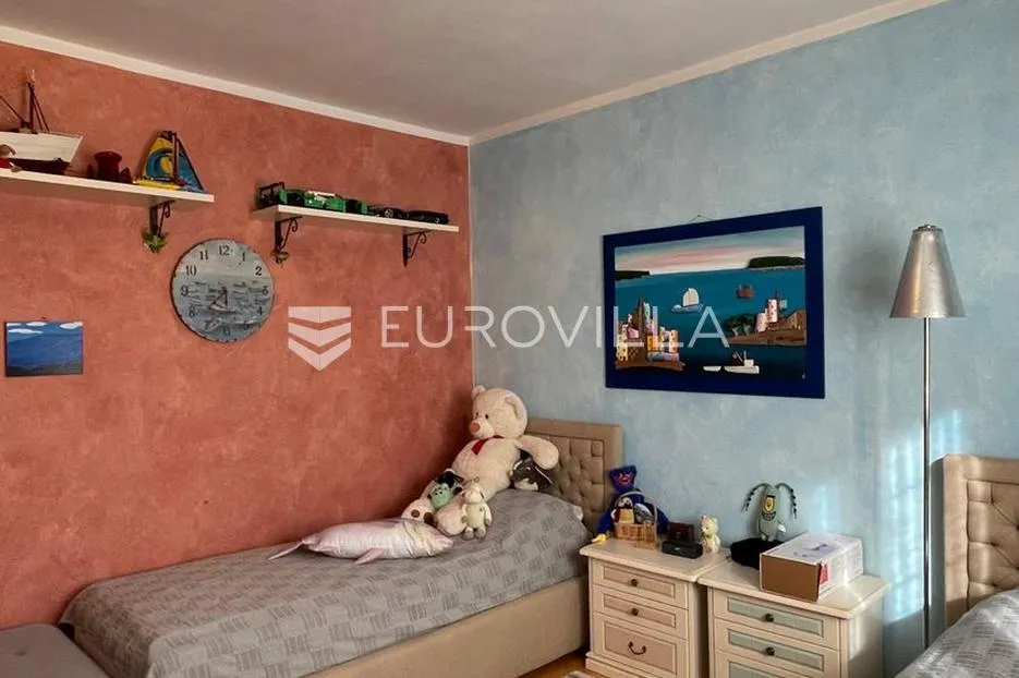 medulin, pješčana uvala, uređeni stan na traženoj lokaciji - slika 5