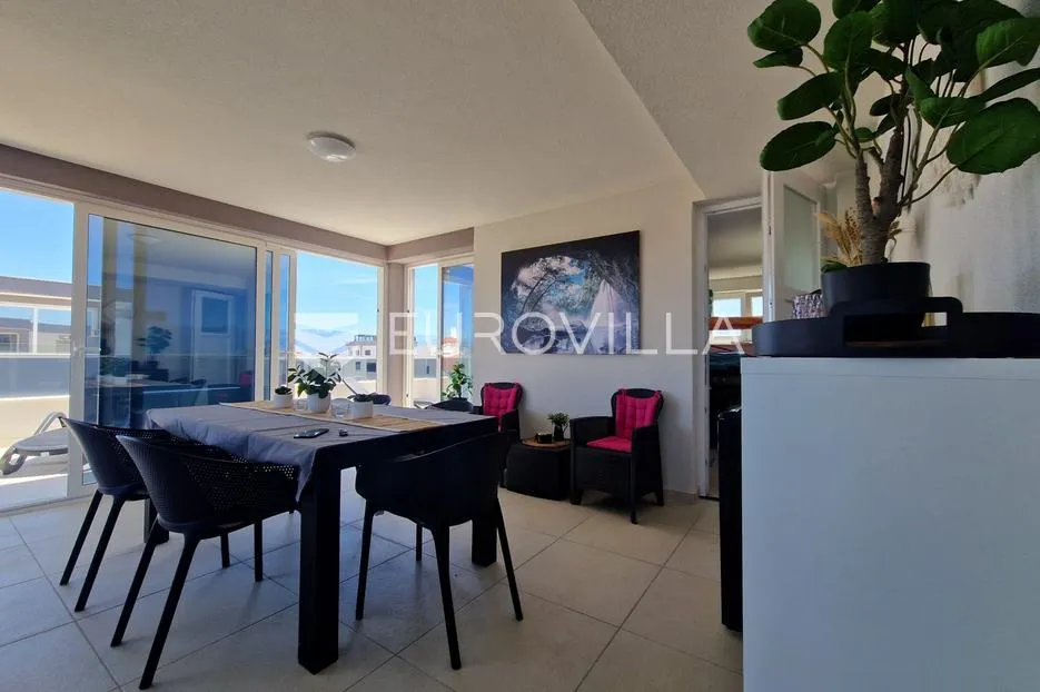 vir, dvoetažni apartman 40 m od mora, krovna terasa s panoramskim pogledom na more - slika 16