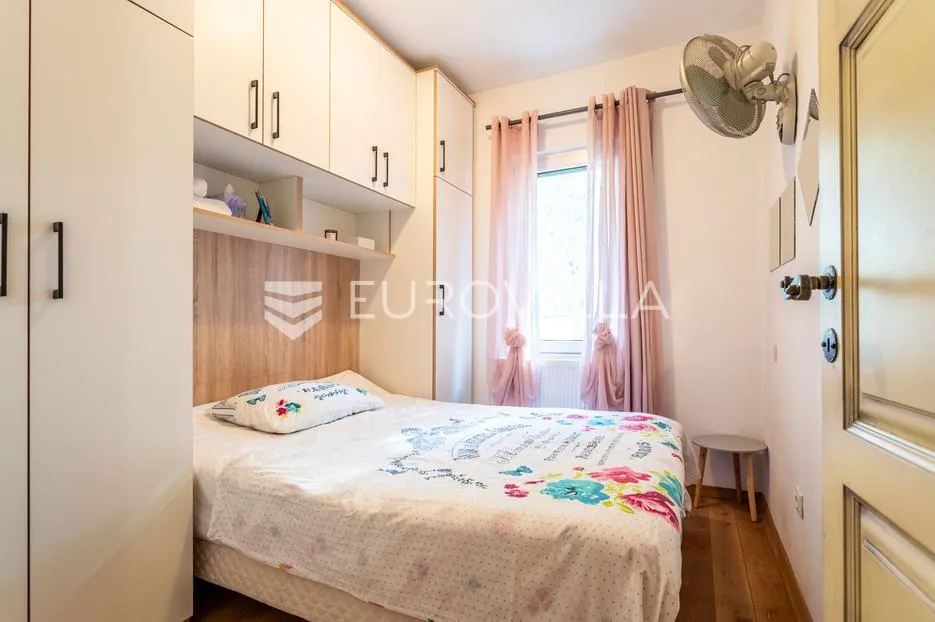 brač, supetar, kuća ukupne površine 372 m² na zemljištu površine 411 m² - slika 7