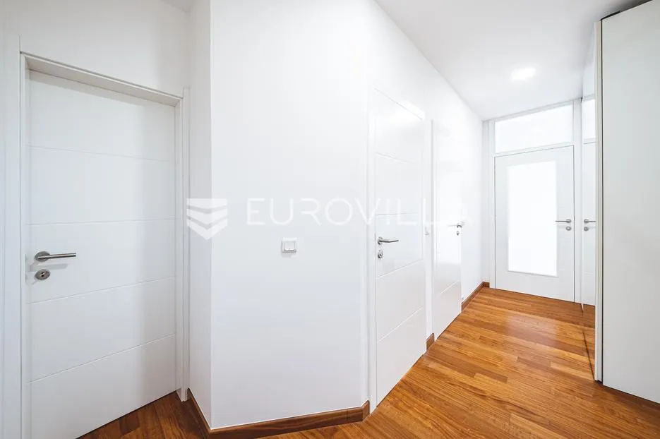 zagreb, maksimir, bukovačka, novouređen četverosoban stan 104 m2 + gpm - slika 7