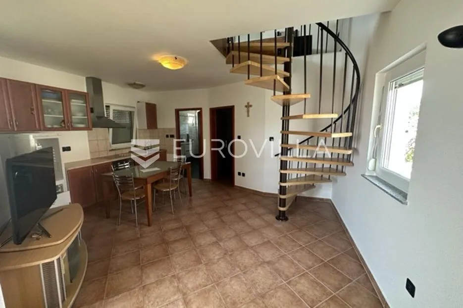 istra, medulin samostojeća kuća 130 m² s prekrasnom krovnom terasom i pogledom more - slika 18