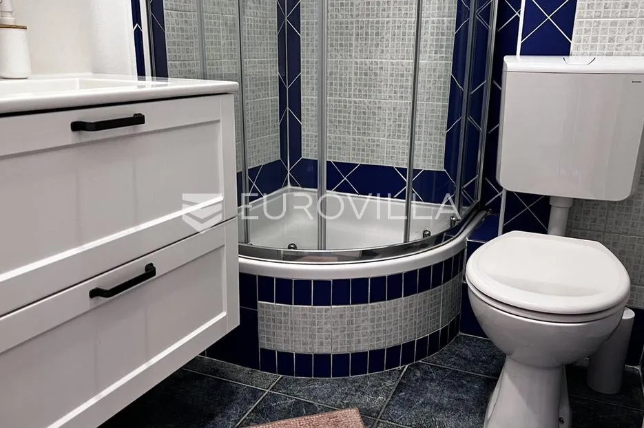 pula, centar grada dvosoban stan 55 m², dugoročni najam - slika 11