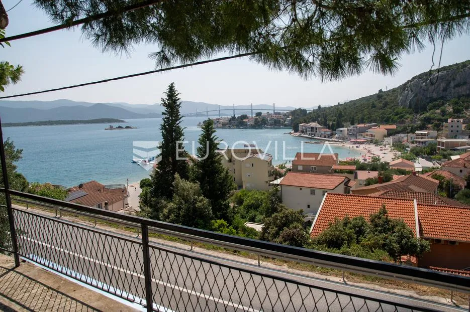 Slivno, Klek, kuća 138 m² s pogledom na more i Pelješki most