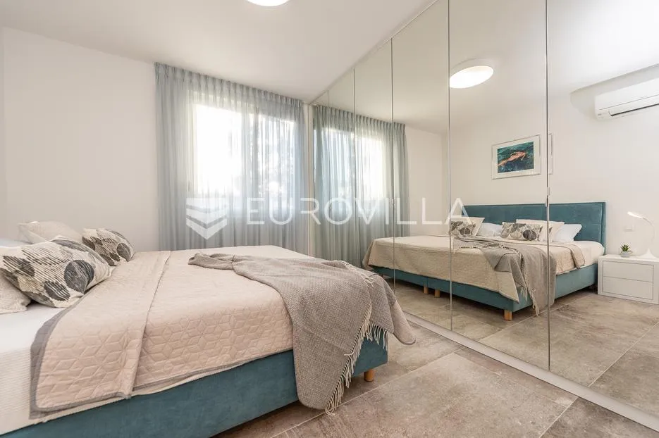 pag, mandre, prekrasna kuća s bazenom i pogledom na more - slika 26