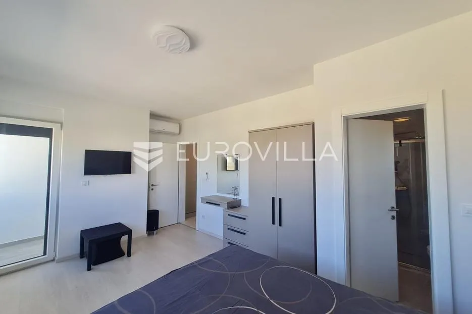 vir, atraktivan dvoetažni apartman s 3 spavaće sobe i pogledom na more - slika 50