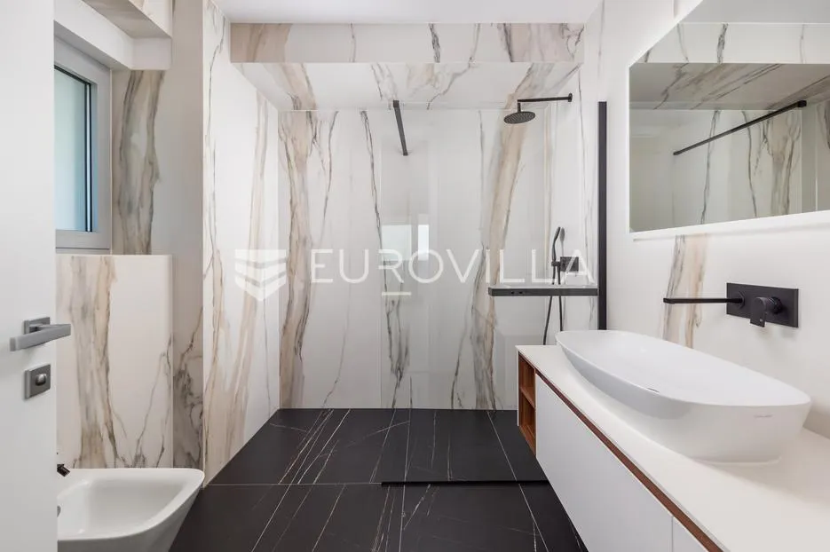 opatija, atraktivan penthouse s bazenom nkp 367 m2 novogradnja - slika 33