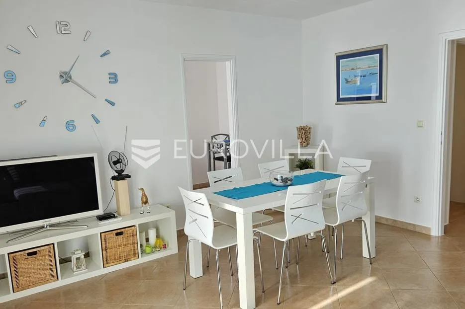 istra, okolica novigrad, simpatičan stan na 1. katu s jednom spavaćom sobom 51,20 m² - slika 1