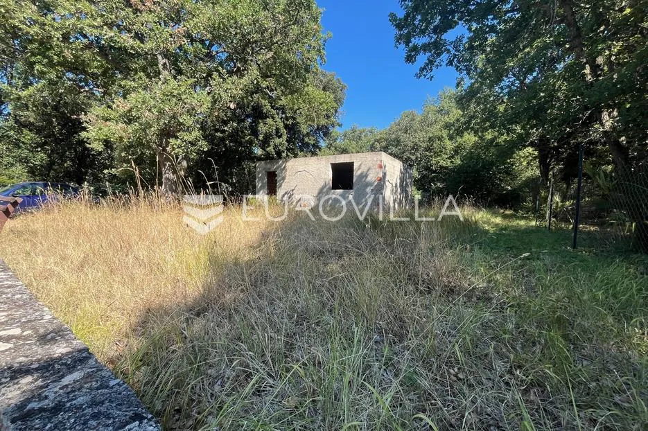 istra, peroj poljoprivredno zemljište 50 metara od mora s upisanim temeljem - slika 21