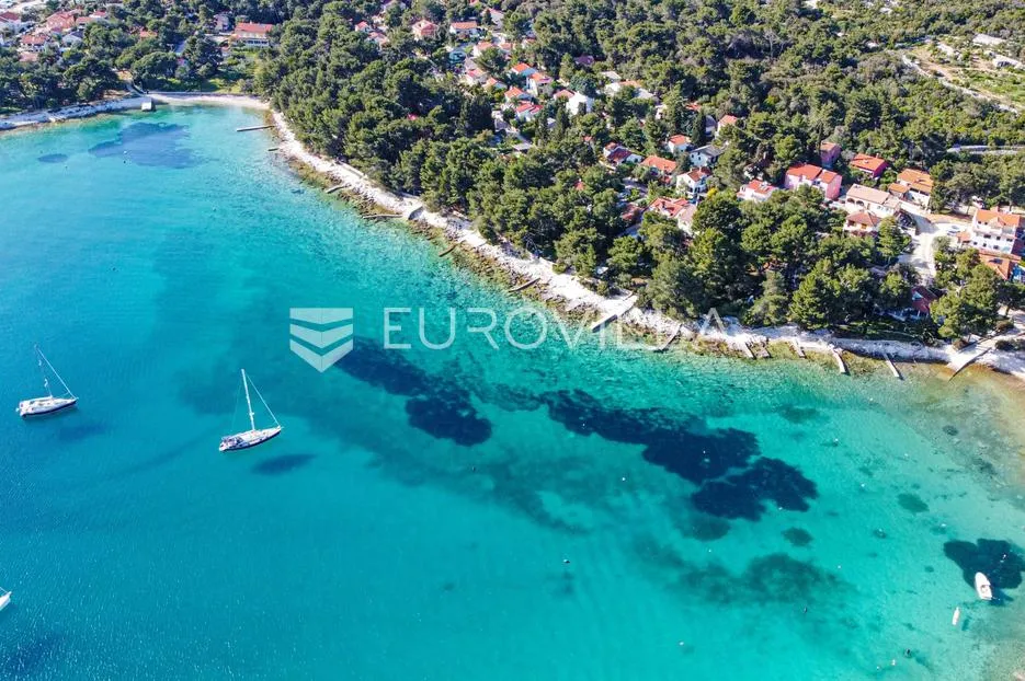 mali lošinj, samostojeća kuća s stanom i tri manja apartmana, 180 m od mora - slika 2