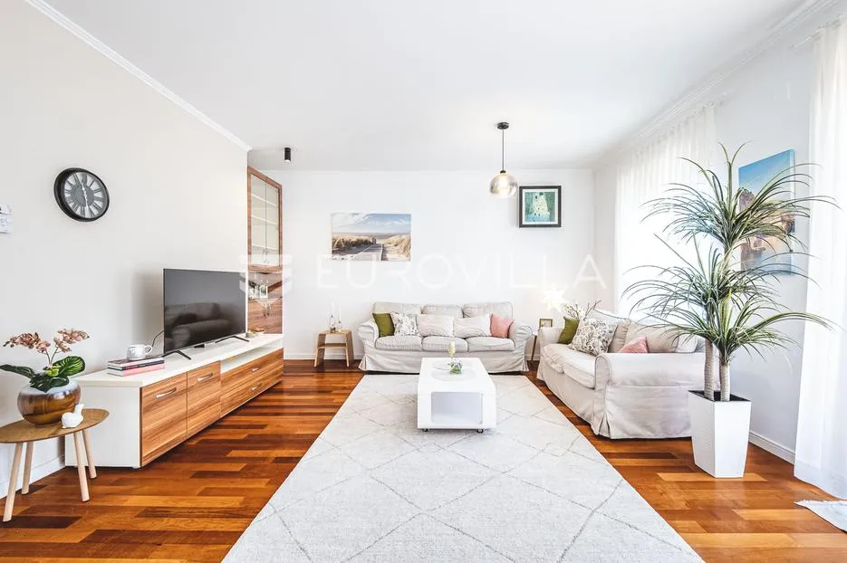 Zagreb, Maksimir, odličan četverosoban stan 120 m² s garažom