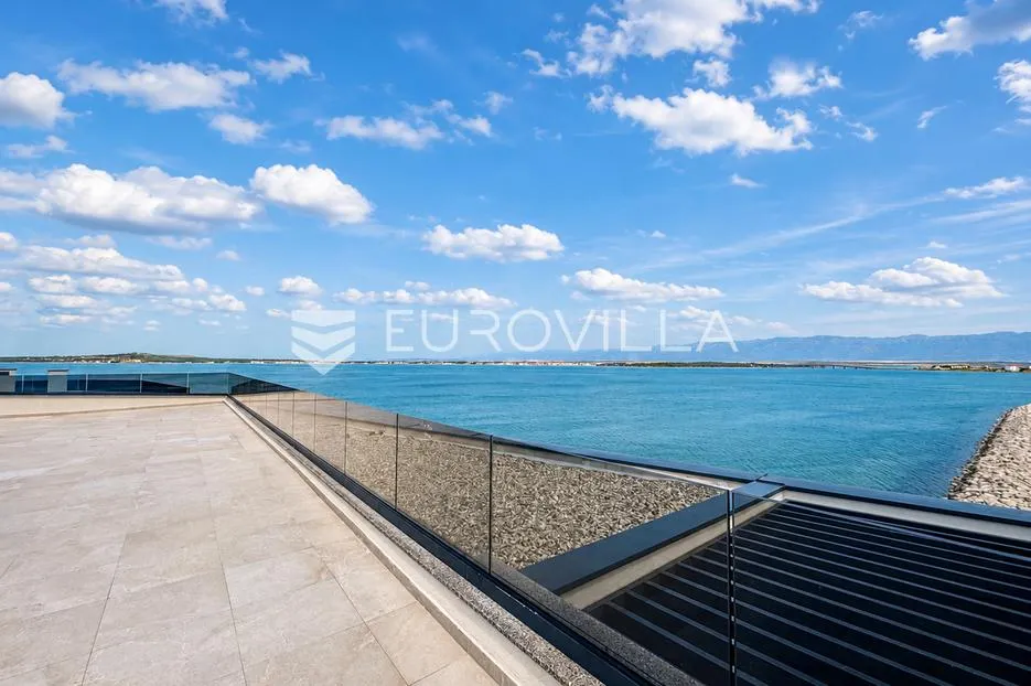 zadar, privlaka, luksuzni dvosoban stan 1. red do mora, 126,38 m² - slika 17