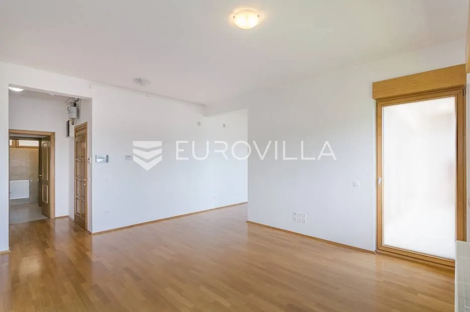 šestinski vrh, četverosoban stan 130 m², za najam - slika 5