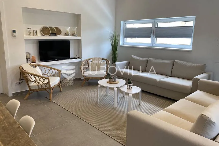 istra, premantura, kuća sa 3 luksuzna apartmana i pogledom na more, nkp 315 m2 - slika 45