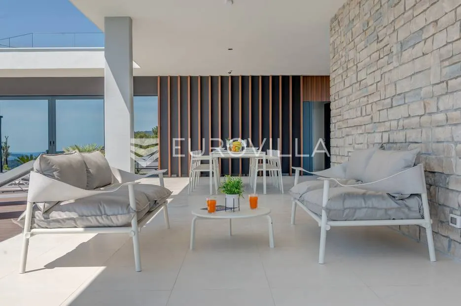 primošten luksuzna vila s bazenom - slika 6