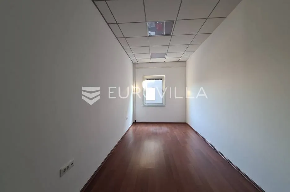 radnička, funkcionalan poslovni prostor 110 m² na 1. katu poslovne zgrade - slika 7