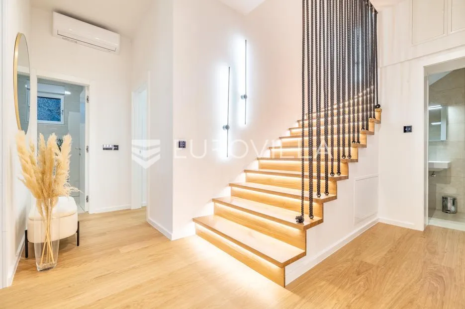 zagrebe, remete, četverosoban novouređeni stan neto korisne površine 140 m² - slika 10